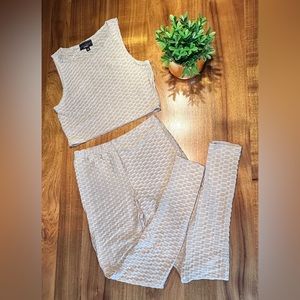 DISCREET Two-Piece Honeycomb Crop Top and Leggings Activewear - Tan